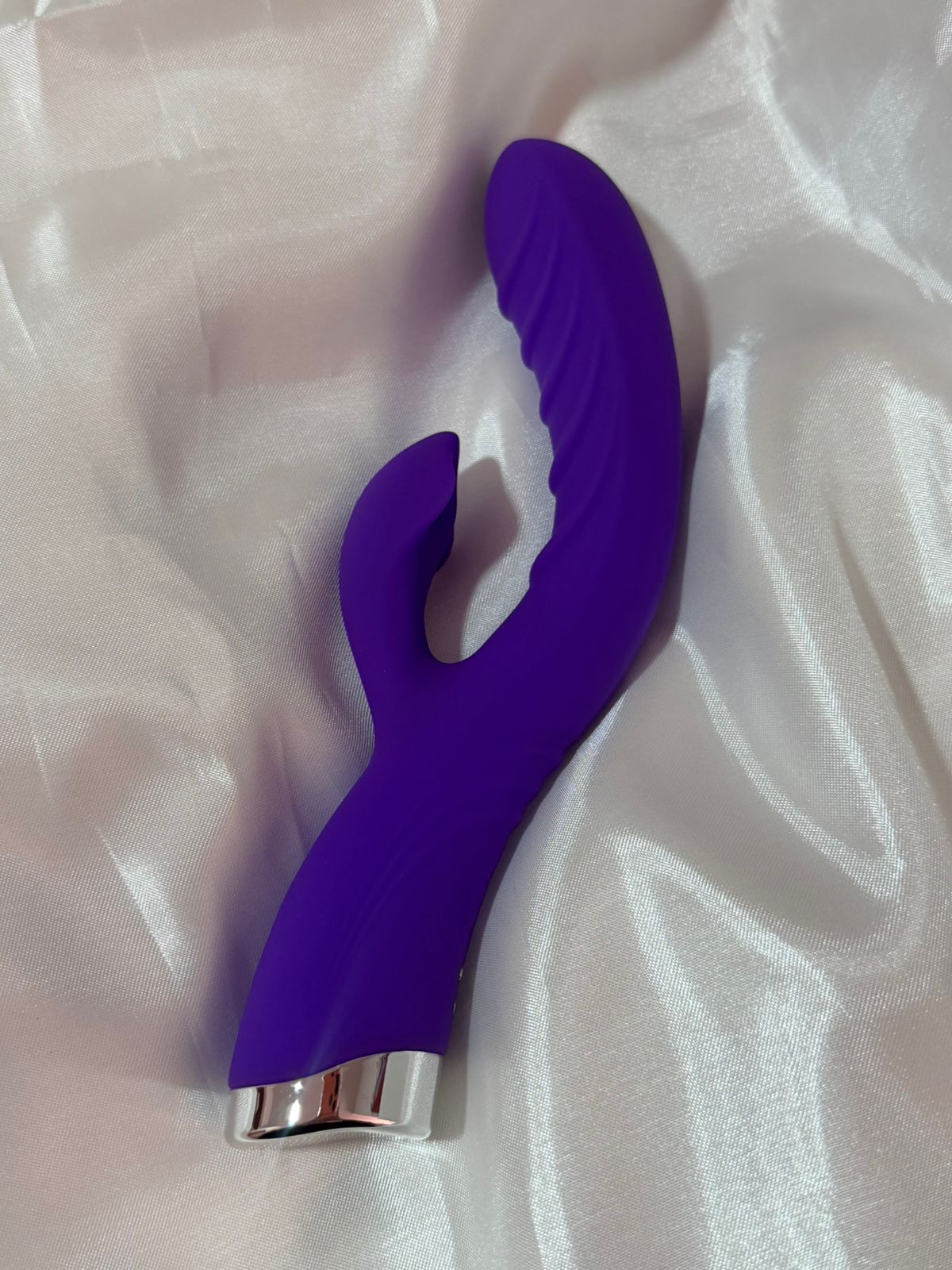Conejo vibrador morado